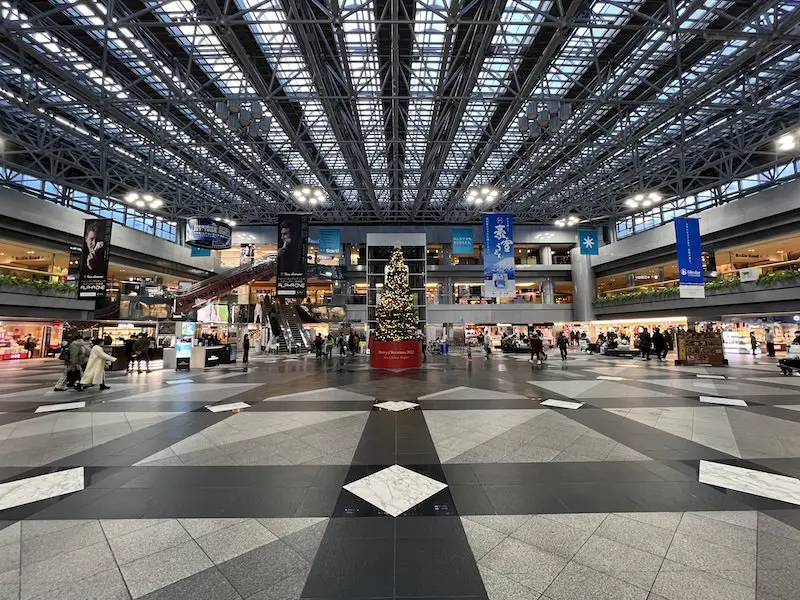 国内航线航站楼内的中心广场