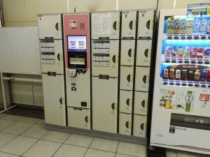 市川真间车站的投币柜