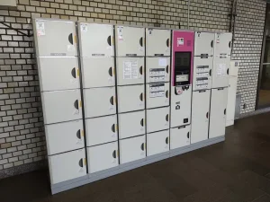 代代木上原车站的投币柜