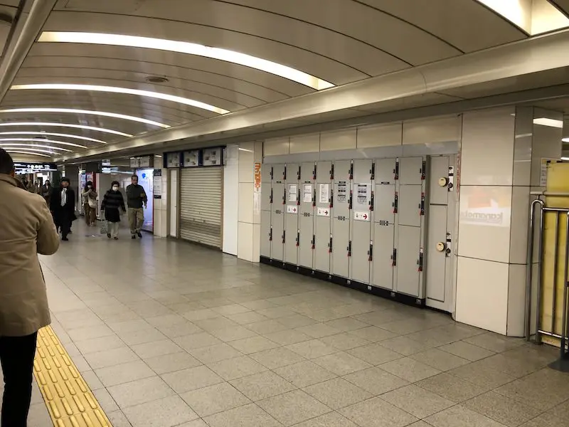 Coin lockers near the center of the main passageway at Nishi-Umeda Station