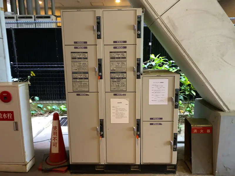 Coin lockers on the 1st floor of Canal City Hakata 02