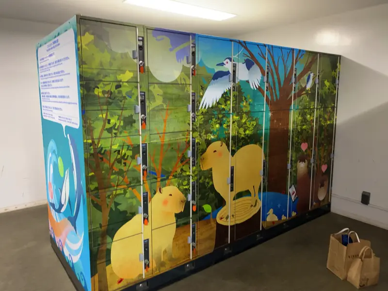 Coin-operated lockers on the 1st floor 04