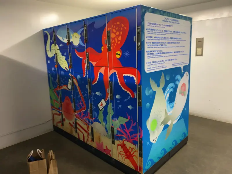 Coin-operated lockers on the 1st floor 05