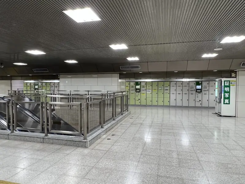 【Inside ticket gates】[M] Coin lockers in the Keiyo Underpass South, B2F