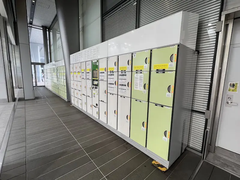 【outside the ticket gates】Coin lockers in the north-south passageway of the Yaesu Central Exit on the 1st floor