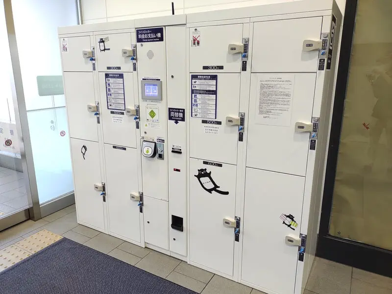 Coin lockers near the baggage entrance on the 1st floor 02