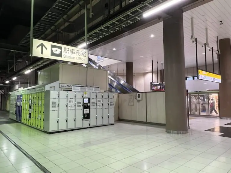 Coin lockers next to the escalator going up to the 3rd floor