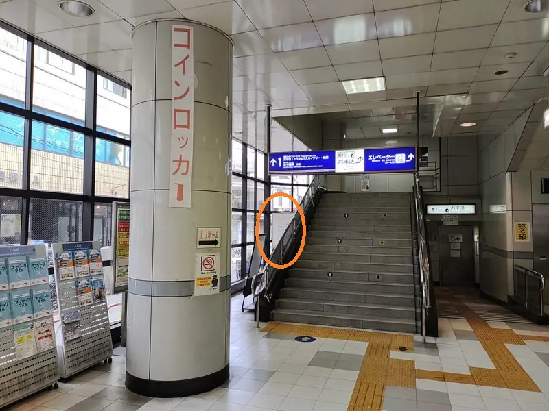 Coin-operated lockers at Umejima Station1
