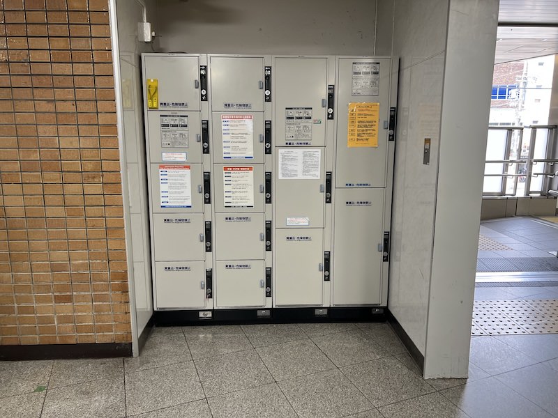 阪神電車乗り換え口そばのコインロッカー