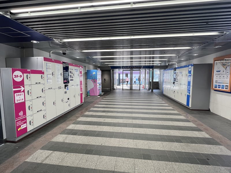 2階なんばCITY南館「ハンズビー」横のコインロッカー