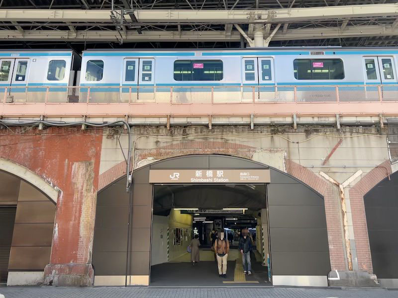 JR新橋駅烏森口