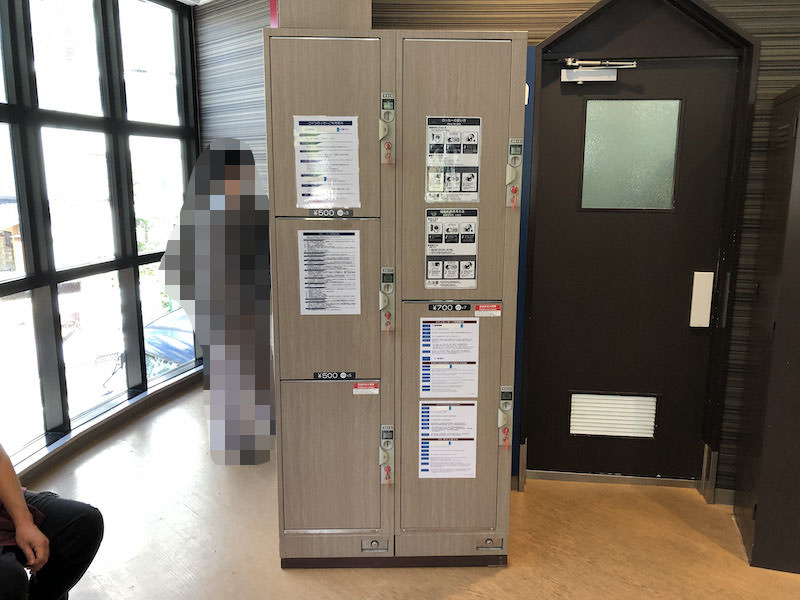 案内所2階トイレ横のコインロッカー