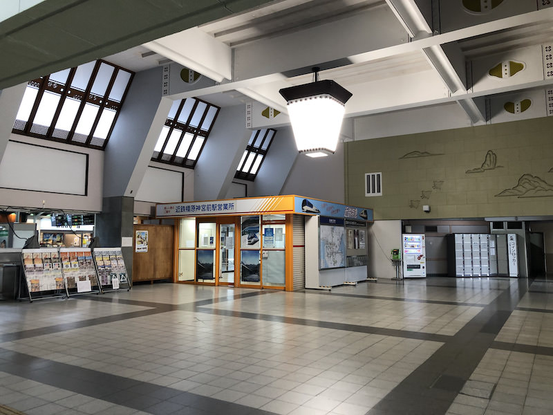 中央口改札外駅営業所横にあるコインロッカー