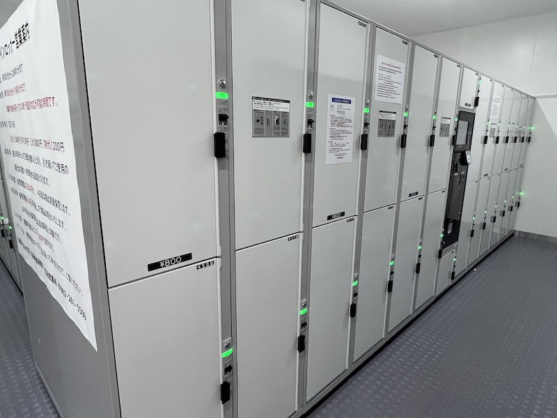【改札外】minamoa1階東側コインロッカールーム内のコインロッカー