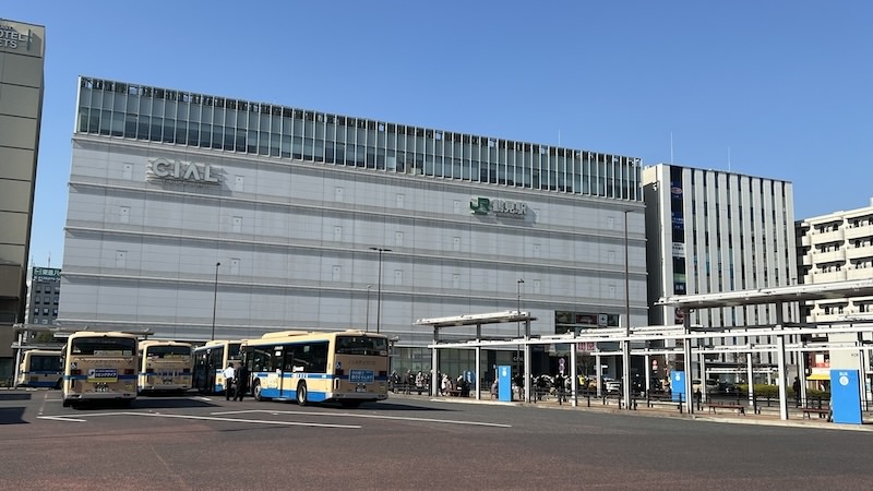 JR鶴見駅