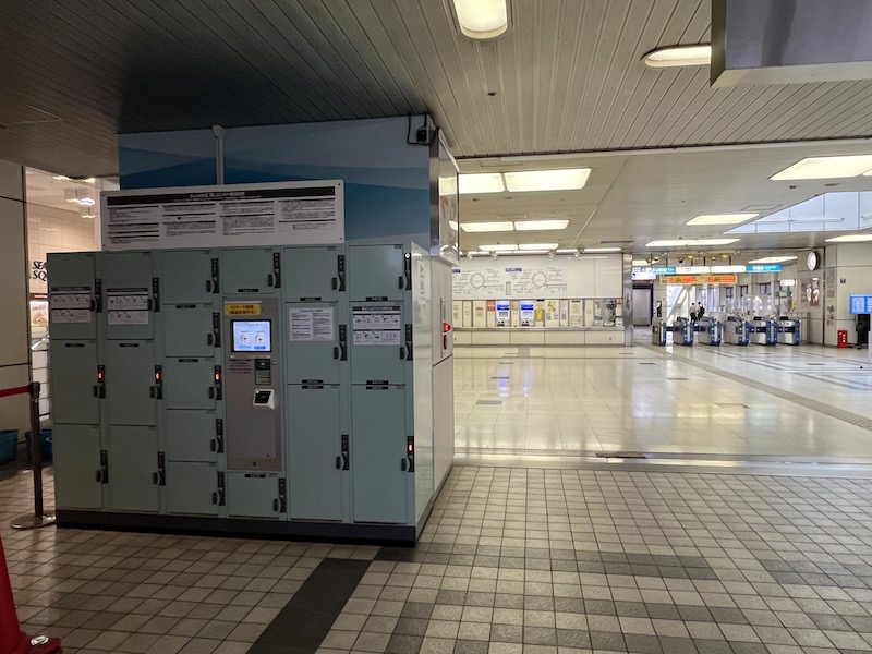 東京モノレール天王洲アイル駅のコインロッカーは中央口改札からフラットに移動が可能