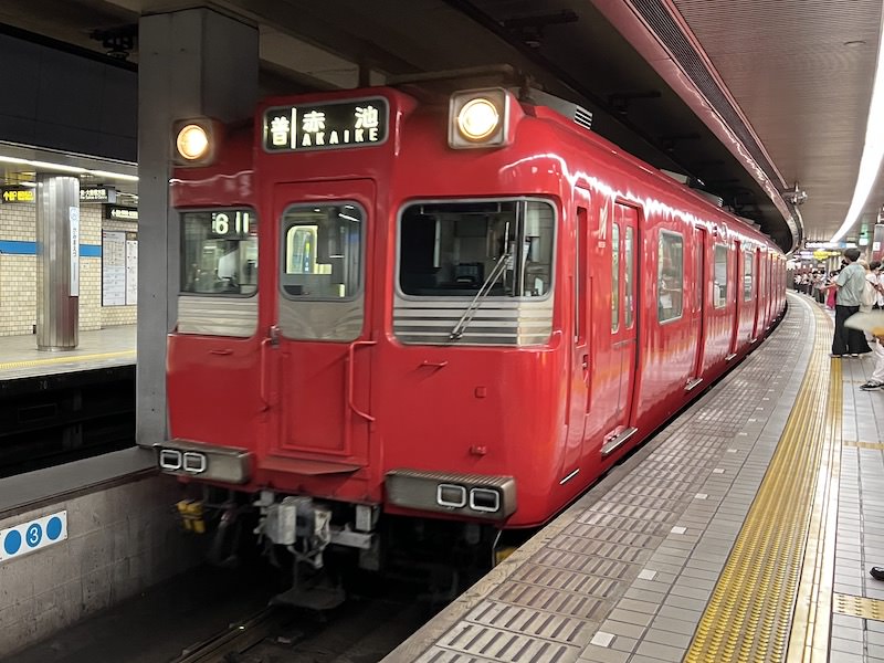 地下鉄鶴舞線に乗り入れる名鉄の車両
