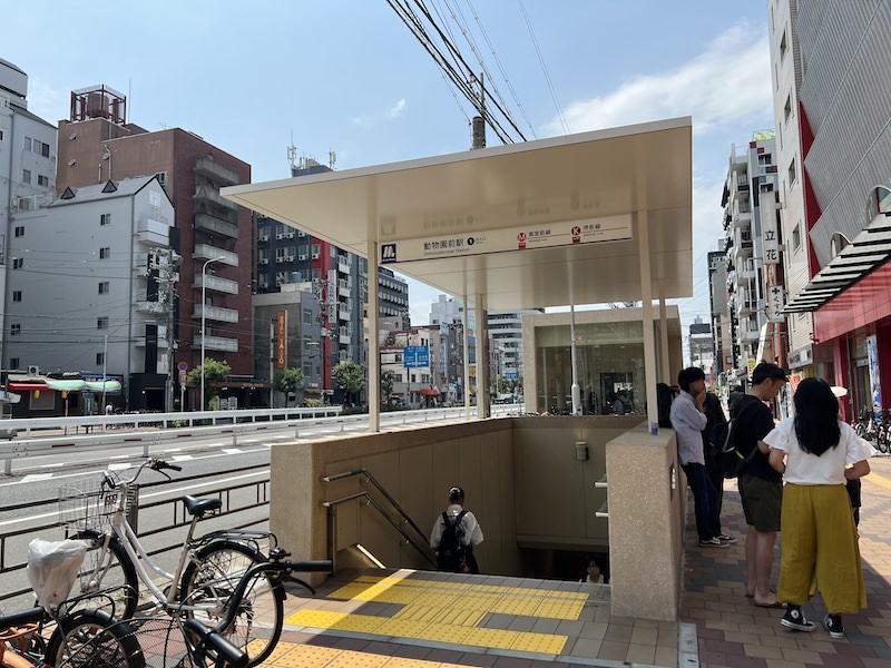 動物園前駅