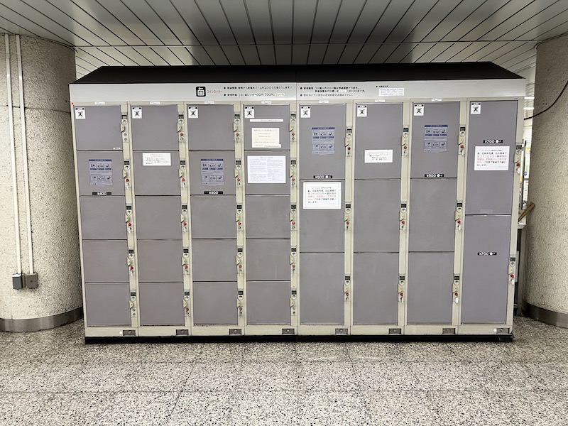 都営地下鉄五反田駅地下1階改札外コンコース（JR五反田駅方面改札付近）のコインロッカー