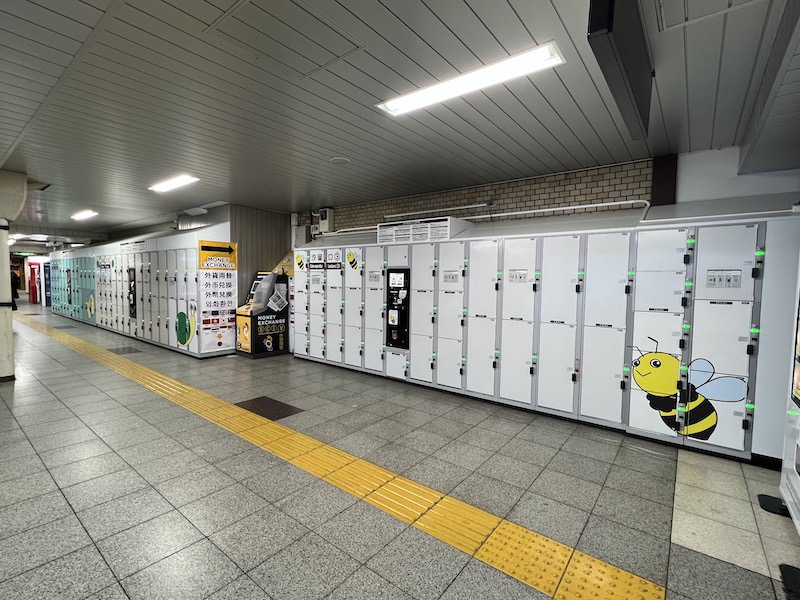 汐留口(1)から(3)のコインロッカー