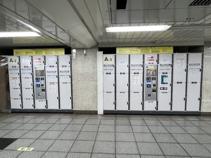 [A-2][A-3]東京メトロ新橋駅のコインロッカー