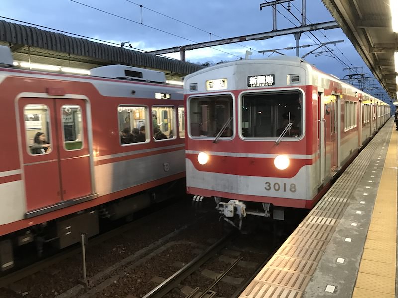 粟生線も走る神戸電鉄の車両（写真は三田線岡場駅）