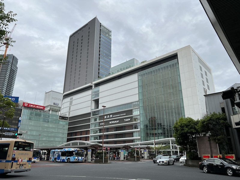 CIAL・NEWoManが入るJR横浜タワー