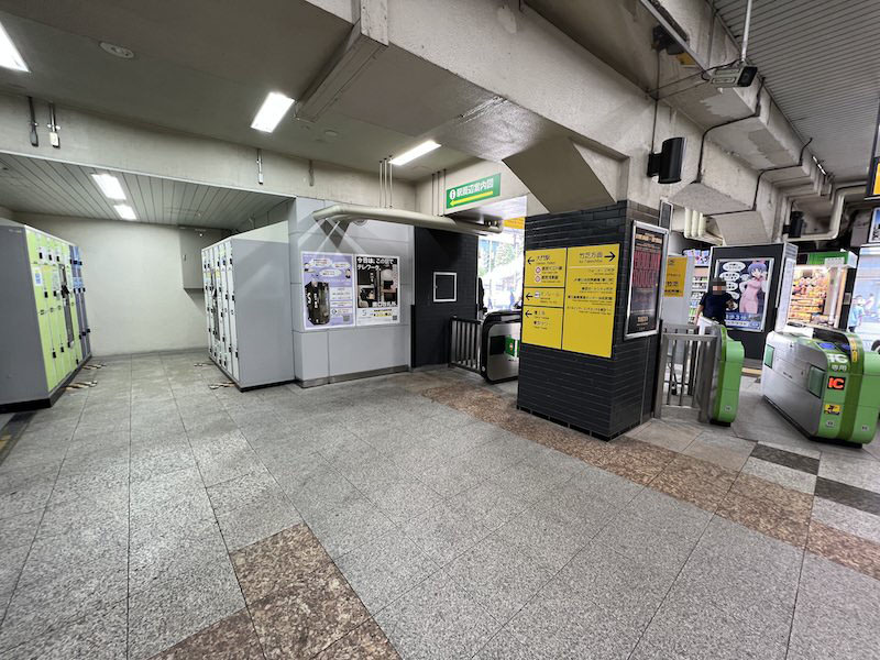 JR浜松町駅北口改札内に設置されているコインロッカー