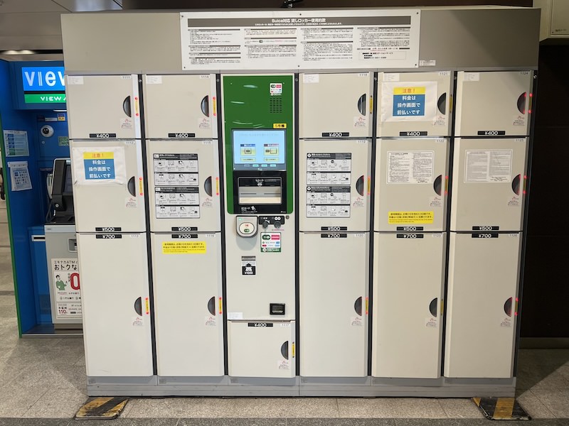 JR浜松町駅南口改札外改札正面のコインロッカー