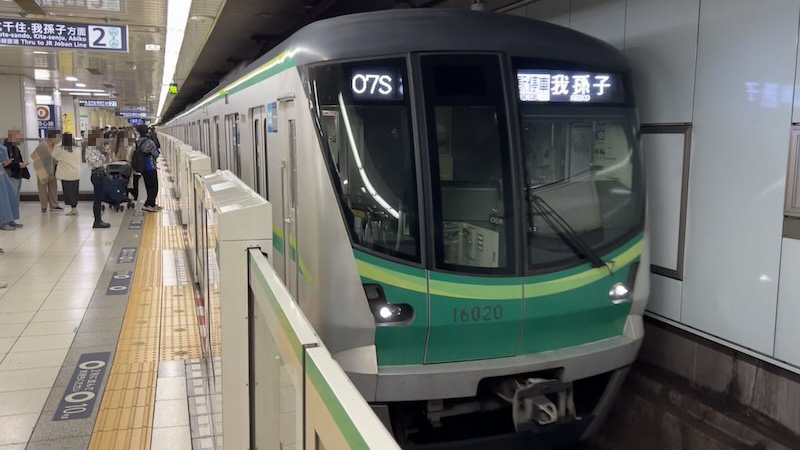 東京メトロ千代田線の車両