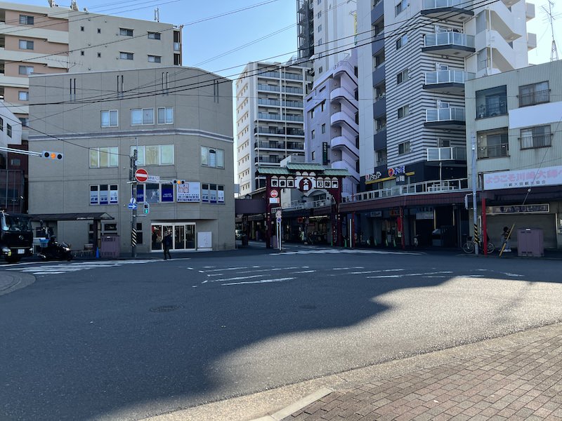 川崎大師へと続く表参道
