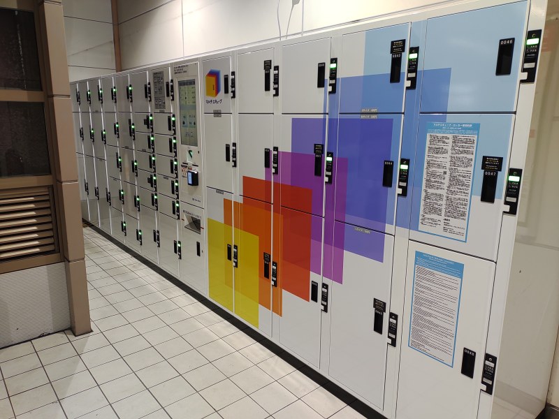武蔵境駅JR改札内のコインロッカー