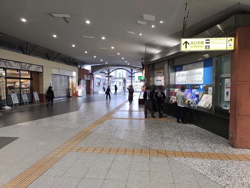 北口の方へ直進します。