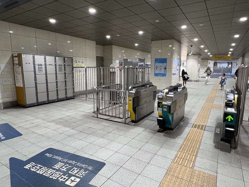 北改札口の中に設置されているコインロッカー