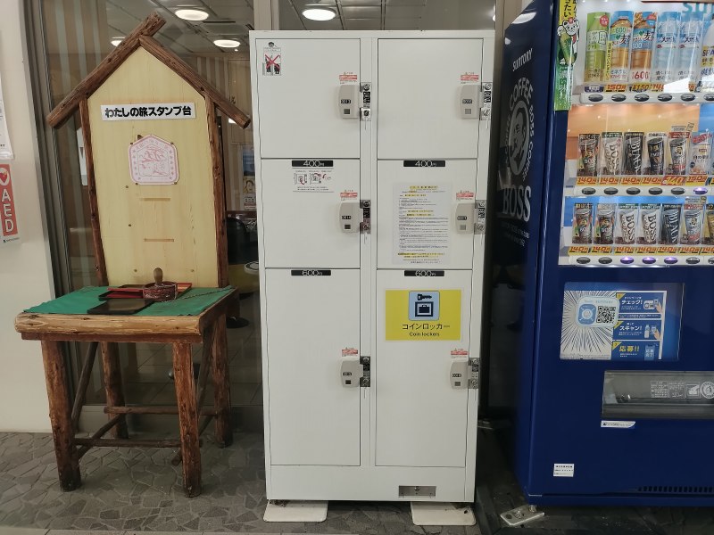 JR久慈駅改札付近のコインロッカー